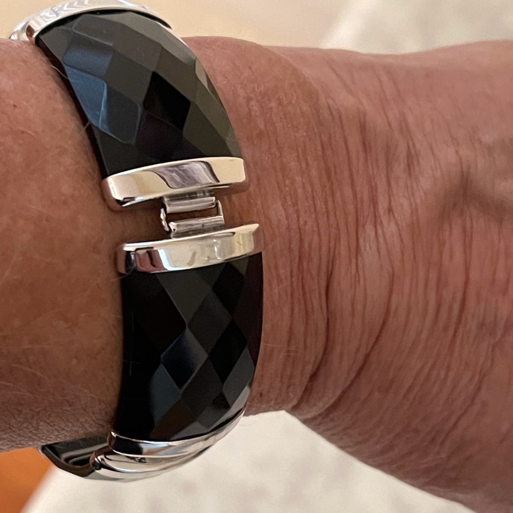 Black Polished Stone Bracelet